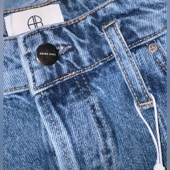 Anine Bing Raw Edge trim mini Denim Skirt - new w/tags! - Picture 3 of 14